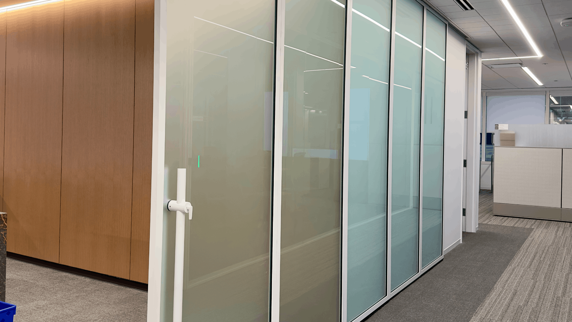 LYNX-Telescopic glass wall system