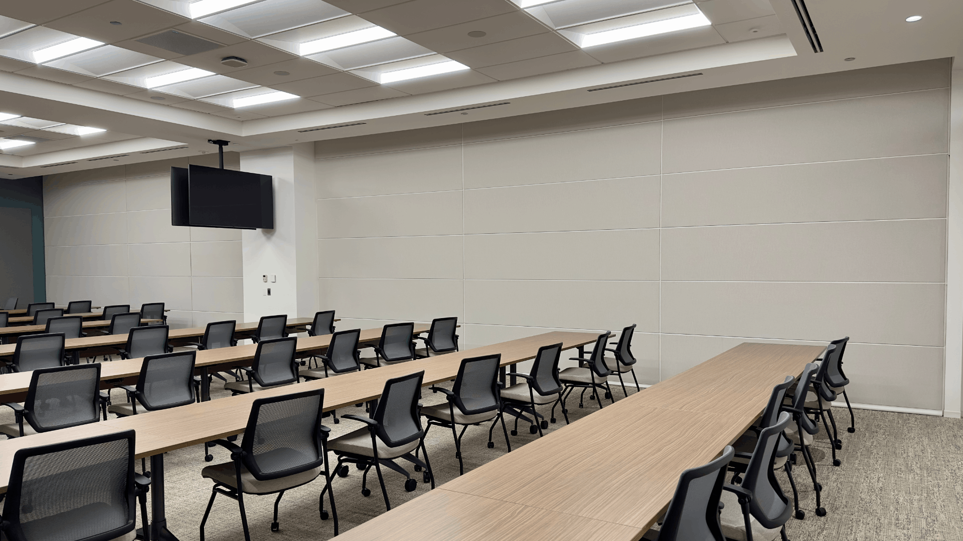 Skyfold-Zenith-Operable-Wall-System