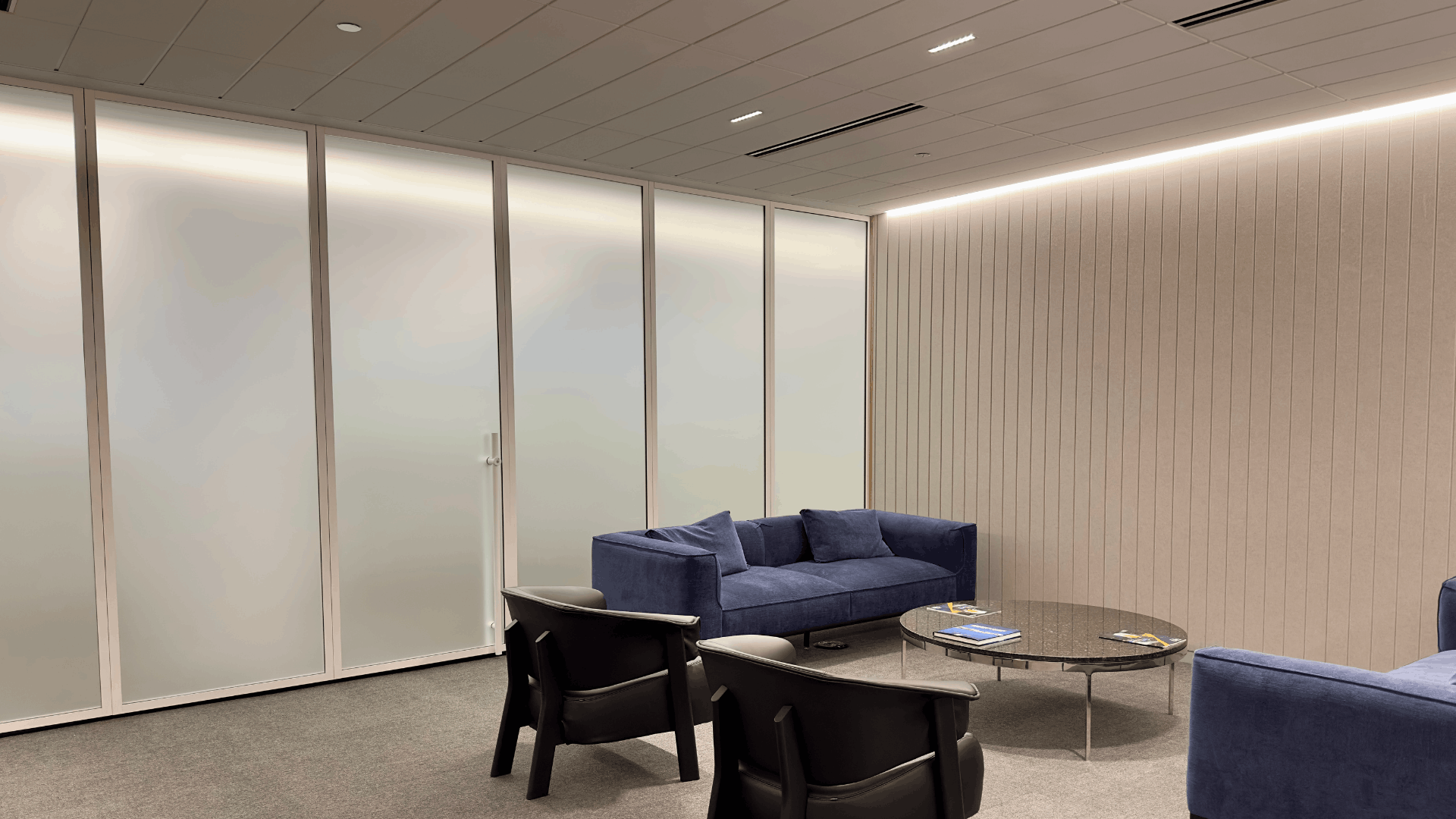 ZONA LYNX telescopic glass wall system