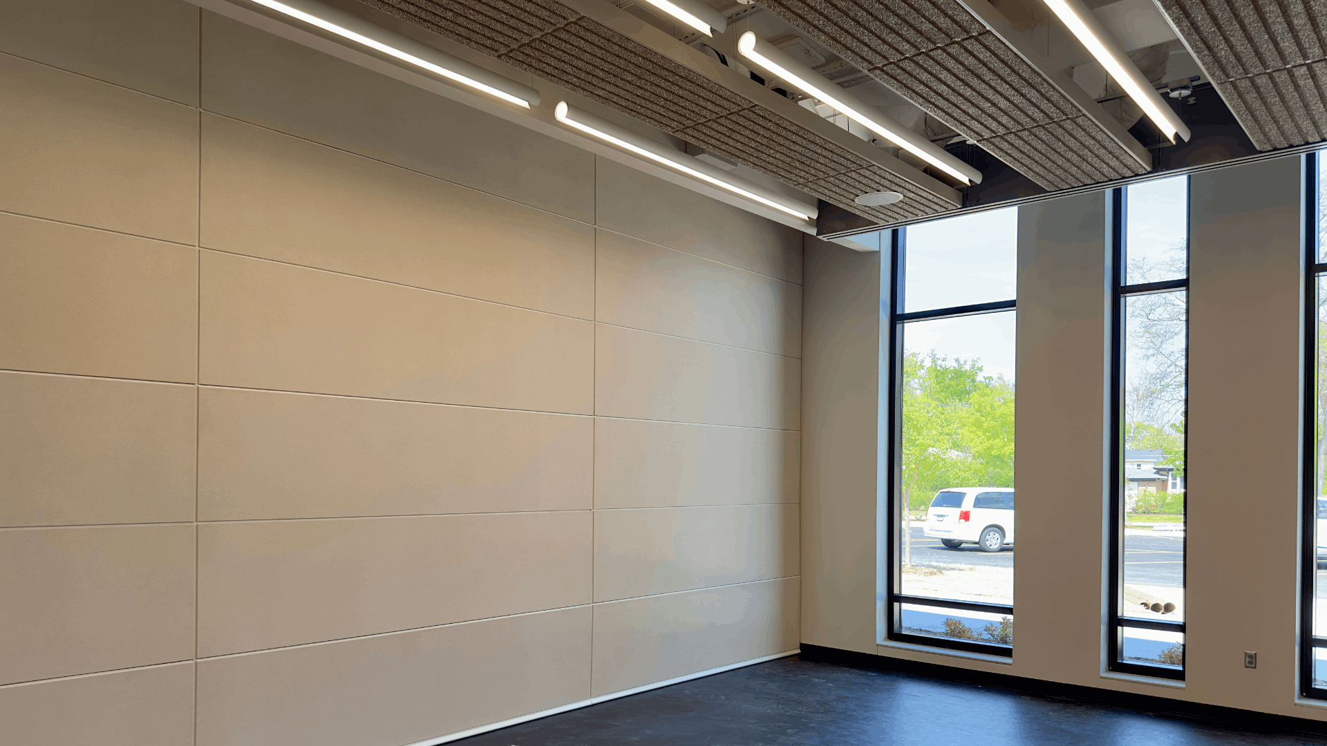 Skyfold-Vertically-Folding-Operable-Walls